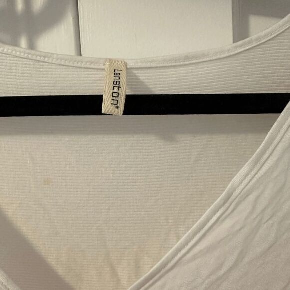 NWOT Lanston White Ribbed Tee/T-shirt/Tshirt New w Defects Size XS - Picture 3 of 5